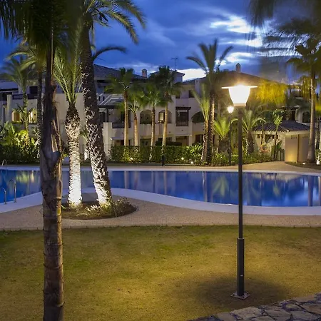 Paramount Medina Apartment Marbella